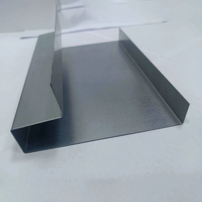 Buon prezzo Canali di pannelli solari in alluminio 1.6KN/M2 C in linea